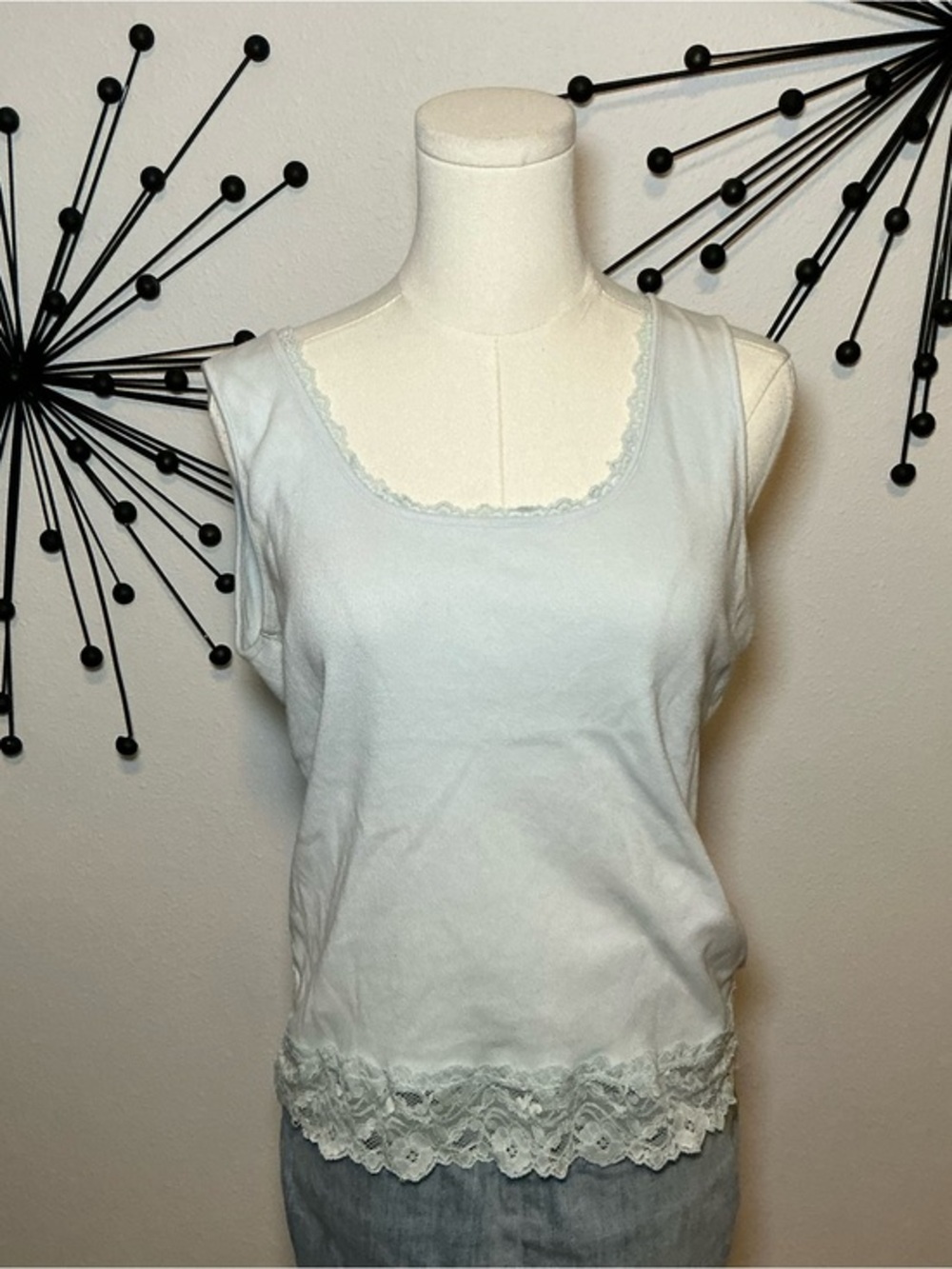 G.H. Bass & Co Light Blue Lace Trim Ribbed Tank Top Large